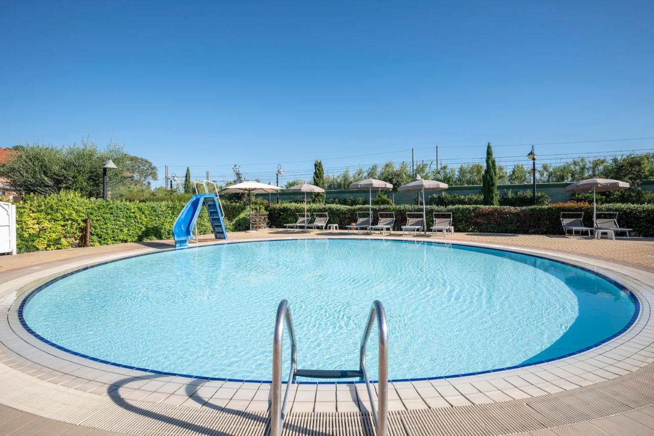 Villaggio Il Girasole Follonica Eksteriør bilde