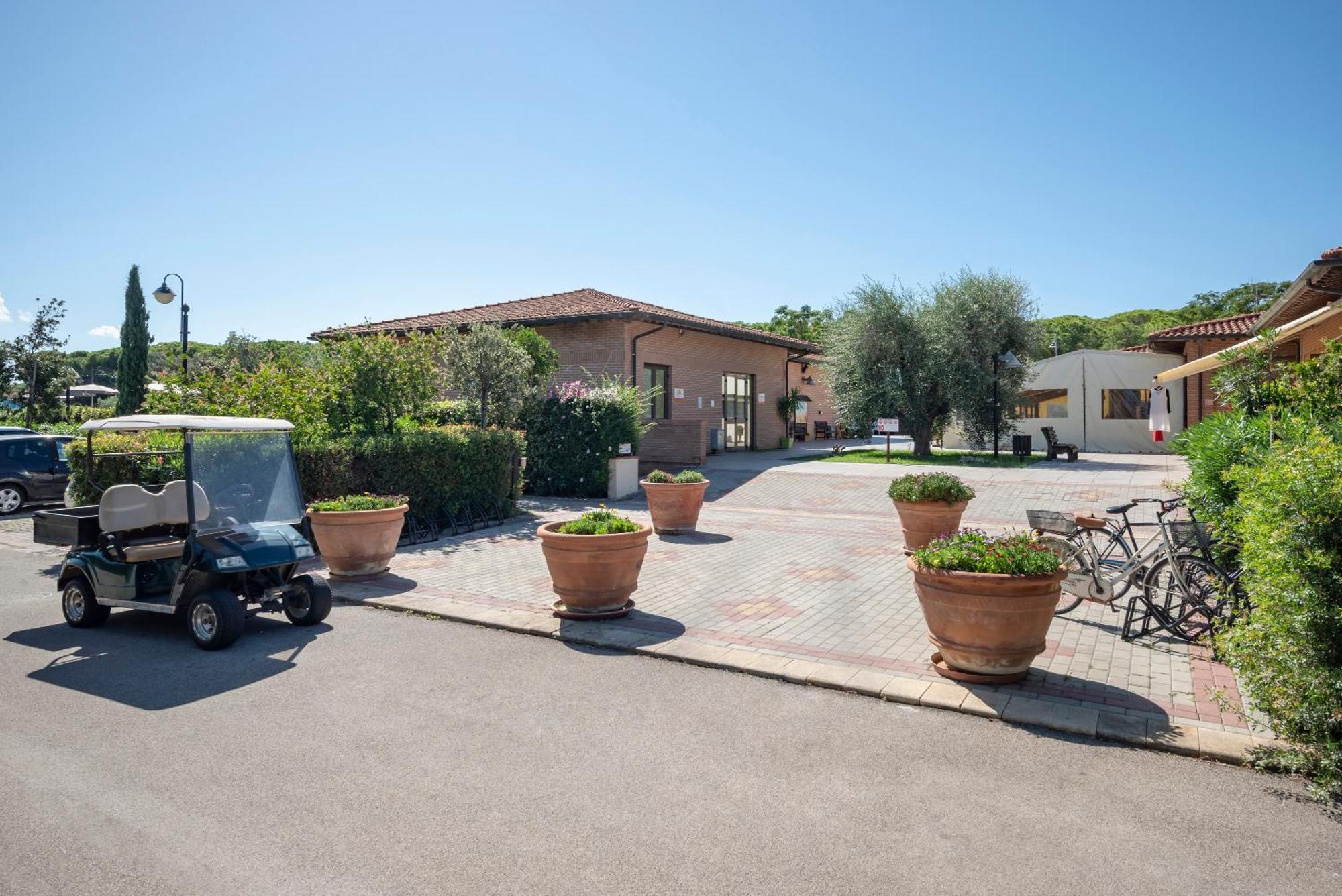 Villaggio Il Girasole Follonica Eksteriør bilde